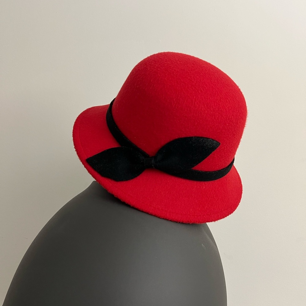 Chic Red Women's Hat with Black Accent